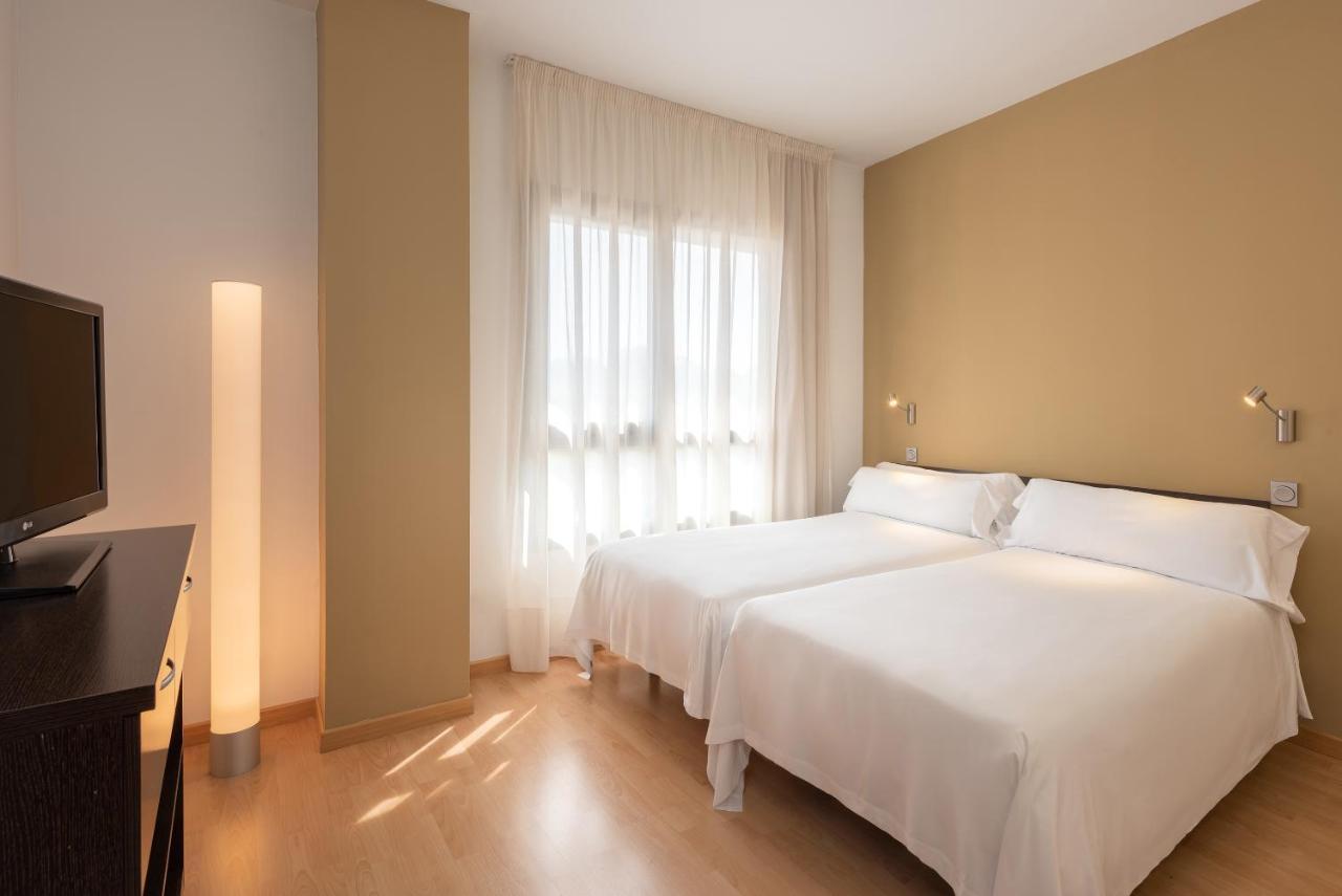 Madrid Airport Suites, Affiliated by Meliá Exterior foto
