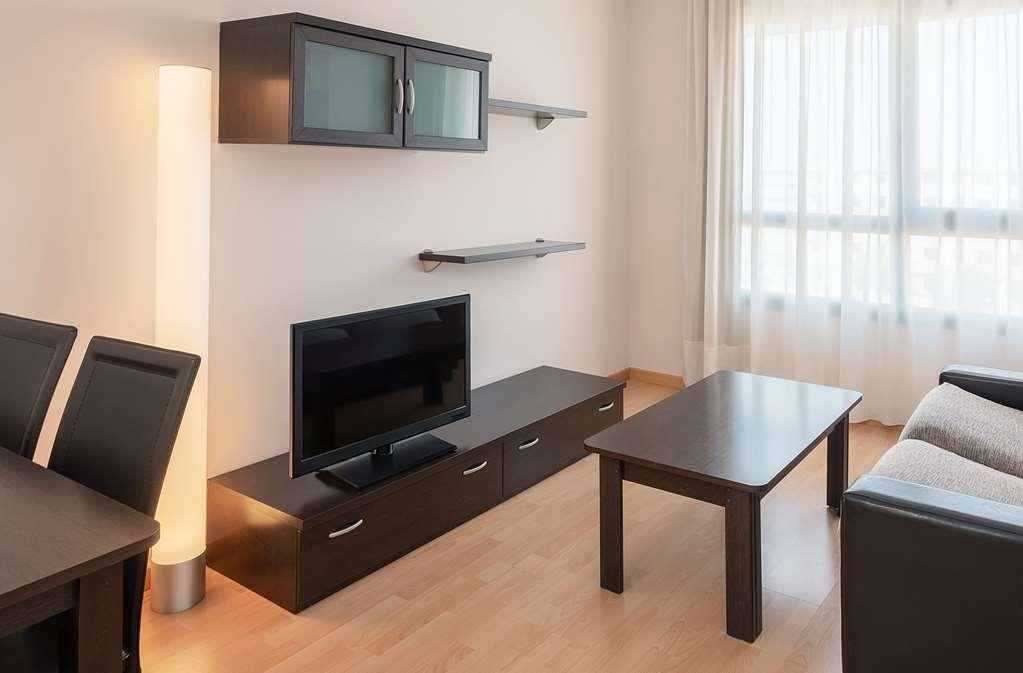 Madrid Airport Suites, Affiliated by Meliá Quarto foto