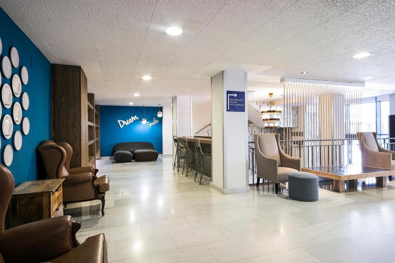 Madrid Airport Suites, Affiliated by Meliá Exterior foto