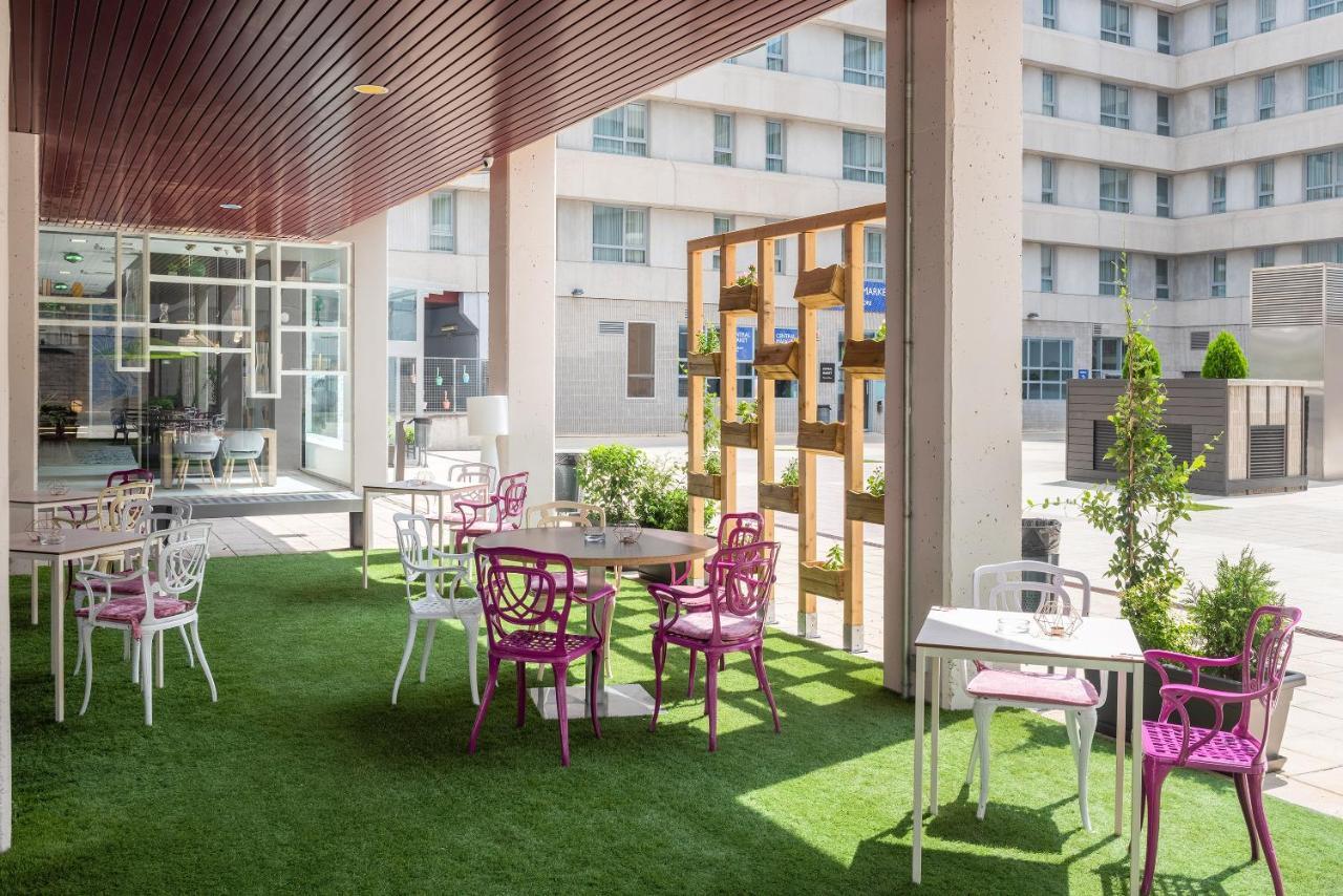 Madrid Airport Suites, Affiliated by Meliá Exterior foto